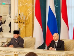 В Индонезии реализуется проект по созданию крупного нефтеперерабатывающего завода, заявил Путин