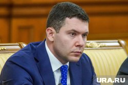 В России масштабно используют «серые» схемы импорта авто, заявил Алиханов