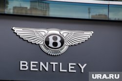 Автомобиль Bentley продают в Сургуте за 100 миллионов рублей