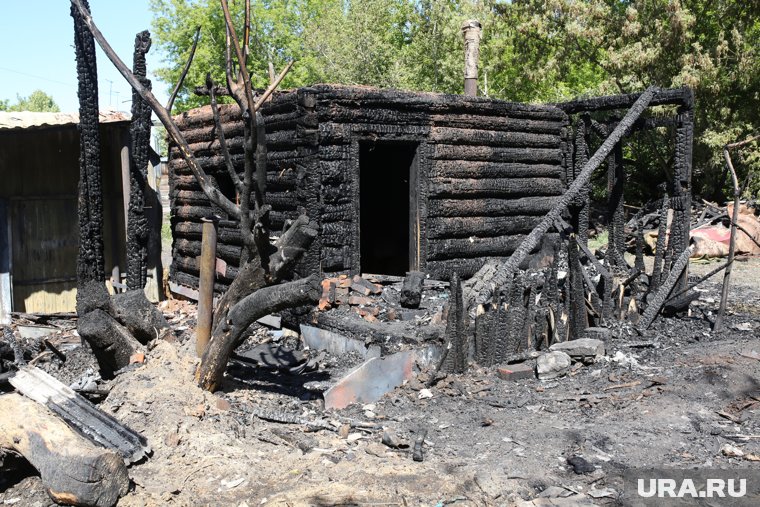 Пожар возник в частном доме 