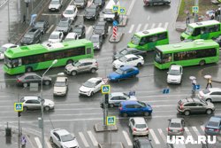 Почти ежедневно в городе образуются пробки в шесть баллов