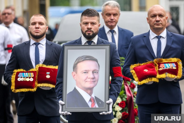 В Санкт-Петербурге завершились похороны Старовойта