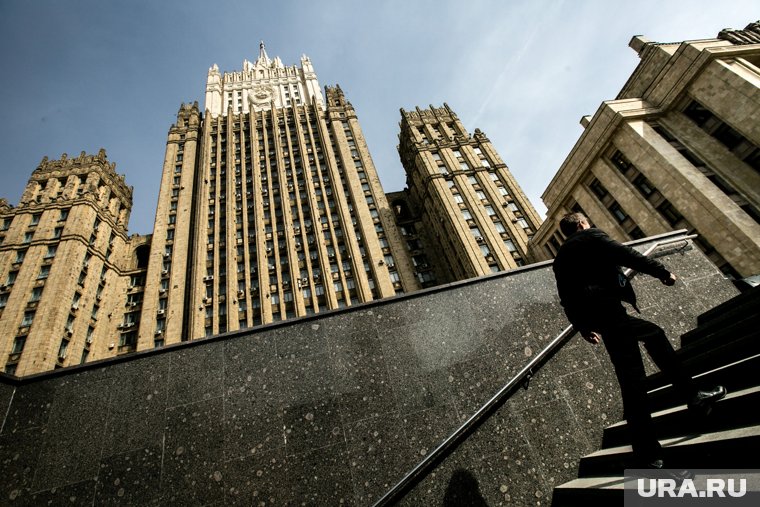 Подобная политика лишь усложняет процессы нормализации международных отношений