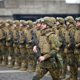 Украина экстренно мобилизует 122 тысячи человек, граждане бегут из страны: что происходит в зоне СВО