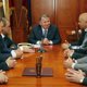 ФСБ проводит обыски у основателя «Анжи», госсекретаря Дагестана: что о нем известно
