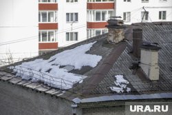 Ребенок получил травмы в результате схода наледи с крыши дома (архивное фото)