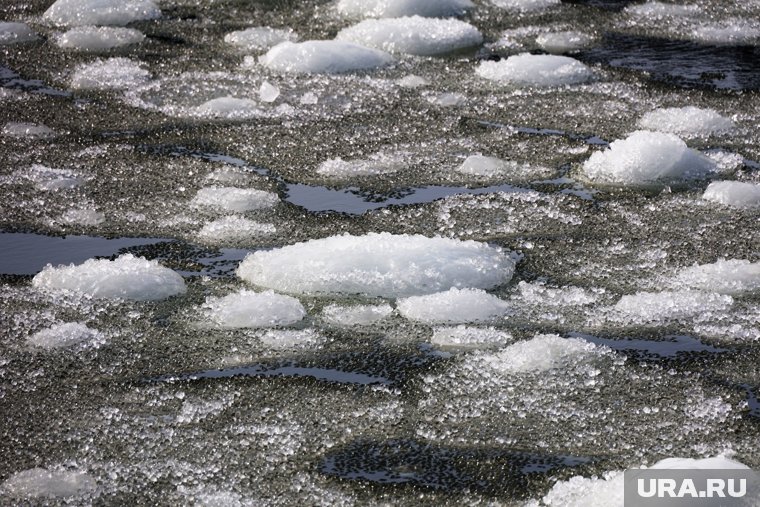 Вода в Тоболе начинает скапливаться 