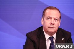 Медведев выразил радость от новой встречи с Си Цзиньпином