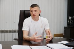 По словам Девяткина, большое количество иностранных компаний на российском рынке может грозить безопасности страны