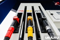 АИ-95 доступен ограниченному числу покупателей (архивное фото)