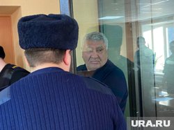 Эдик Аракелян (на фото) является отцом экс-депутата челябинского ЗСО Армана Аракеляна