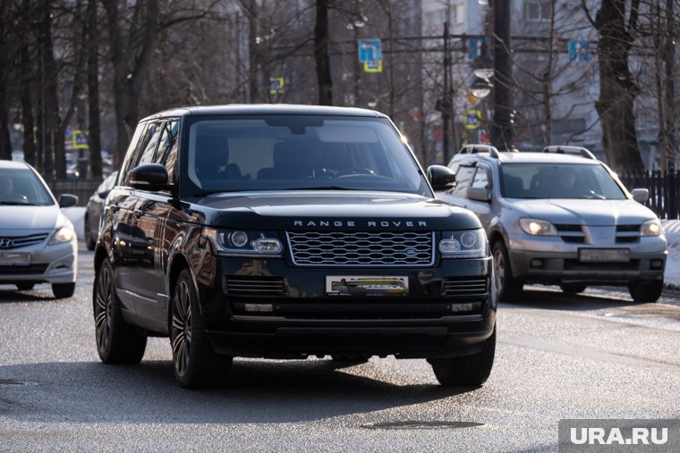 Продавцы начинают снижать цену на подержанный автомобиль, если не могут продать его в течение двух месяцев