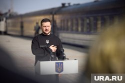 Зеленский боится потерять свою власть, считает Небензя