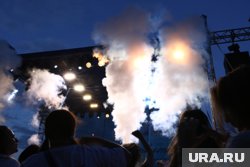 На концерте Coldplay на экране показали обнимающихся женатого Байрона и замужнюю Кристин Кэбот