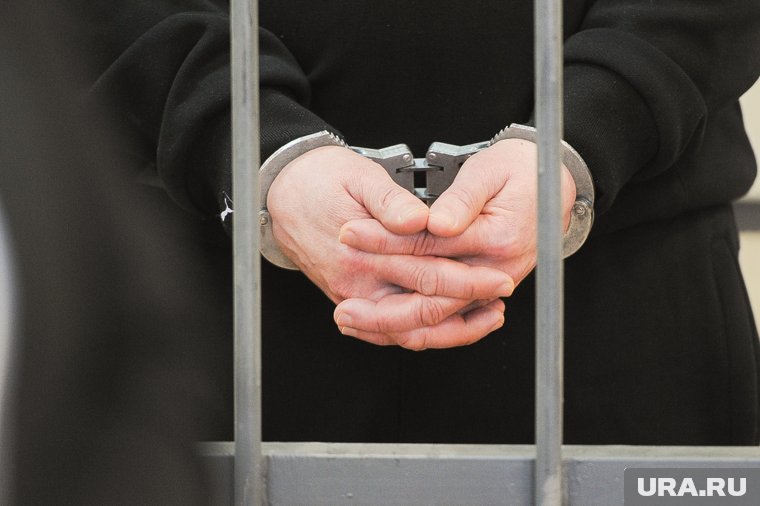 В 2015 году Северо-Кавказский окружной военный суд приговорил Амирова к пожизненному лишению свободы