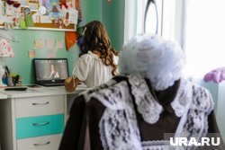Выбирая наряды для выпускников, 45% родителей хотели бы уложиться в 10 000 рублей