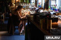Живую музыку начинают исполнять с четверга 