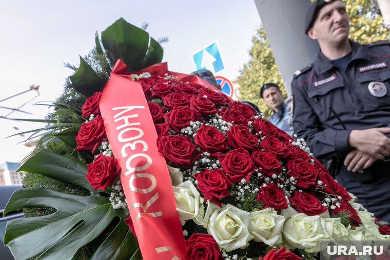 После смерти Иосифа Кобзона его память продолжают чтить