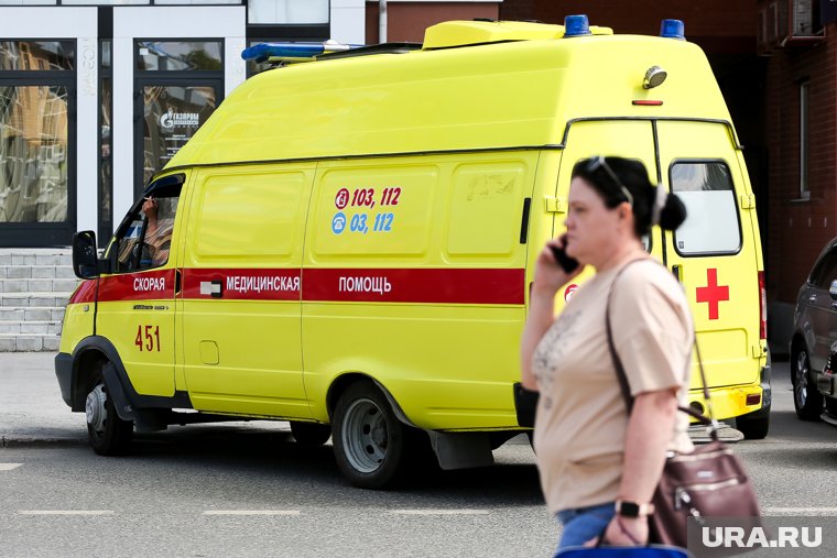 Сотрудники диспетчерской службы направили в поликлиники 474 вызова