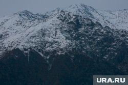 Российская альпинистка ждет помощи на вершине горы уже седьмой день подряд