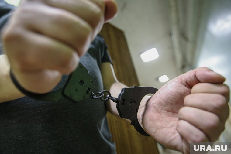Гендиректора «Каспэнергосбыта» подозревают в мошенничестве