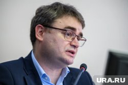 Осьмаков закончил два университета 