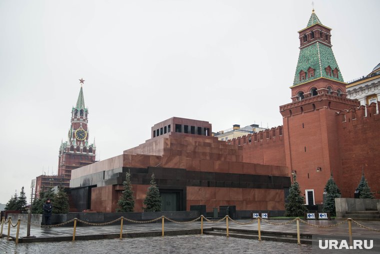 Причины закрытия мавзолея не уточняются