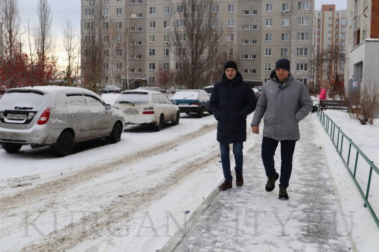 Врип главы города прошелся по Шевелевке и центру Кургана