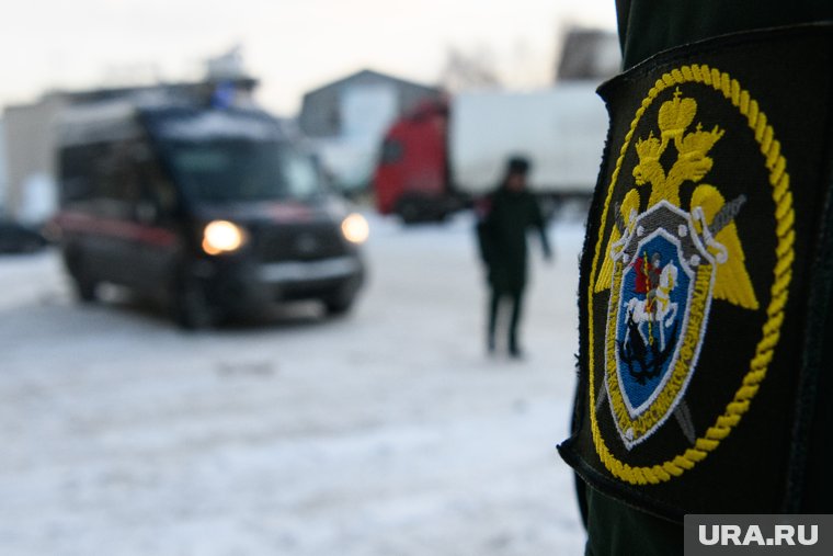 В ХМАО возбудили дело против бюджетника, который брал взятки за фиктивную работу
