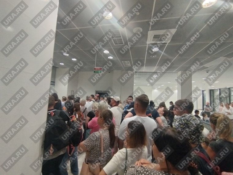 Очередь на паспортный контроль