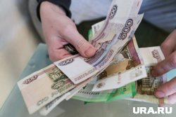 Курганцы предпочитают оставлять чаевые наличными