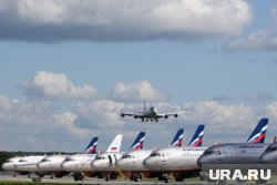 Сейчас российские авиакомпании выполняют перелеты на Boeing и Airbus, а в 1990 году все воздушные суда «Аэрофлота» были отечественными