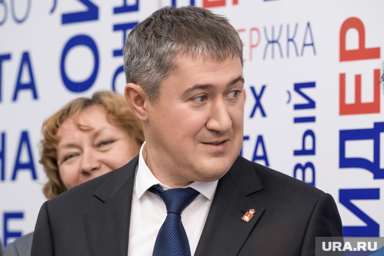 Дмитрий Махонин подал документы на регистрацию первым из кандидатов