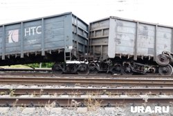 Пустые вагоны грузового поезда сошли с рельсов у Каргаполья