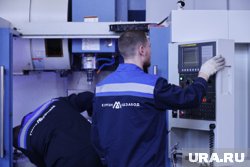 На КМЗ иногородним специалистам дополнительно платят по 15 тысяч рублей в месяц