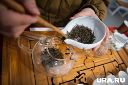 Для знакомства с классическим китайским чаем челябинцам проводят церемонии и дегустации