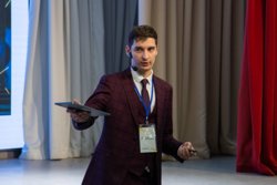 Евгений Пономарев представит Челябинскую область в конкурсе лучших мастеров профессионального образования