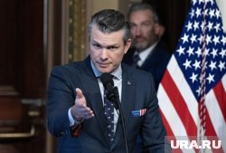 Хегсет приостановил поставки оружия на Украину