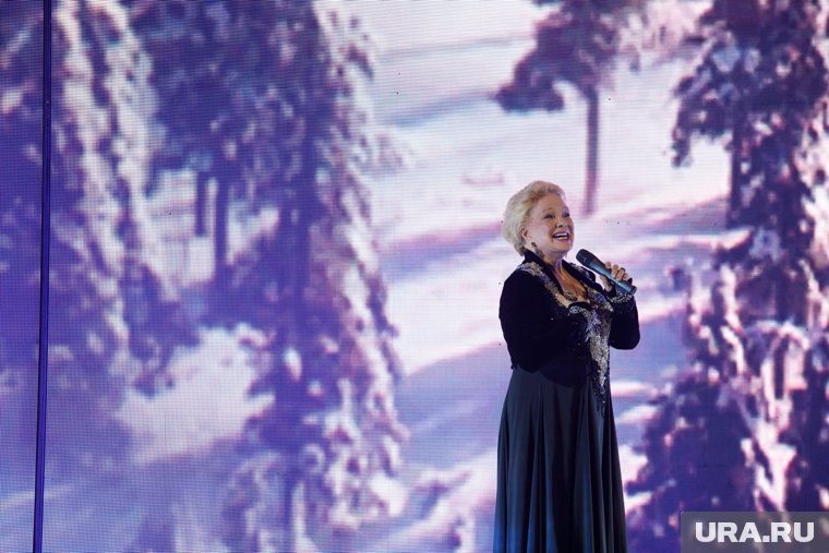 Сейчас у певицы молодой муж и квартира на Кипре