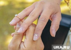 Мэрия Сургута пожелала паре счастья и безграничной любви