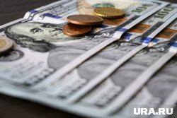 Оптимальный курс доллара для российских экспортеров и импортеров должен быть в районе 100 рублей, уточнил Денис Мантуров