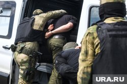 ФСБ доставила австралийского наемника с линии фронта для суда в ЛНР