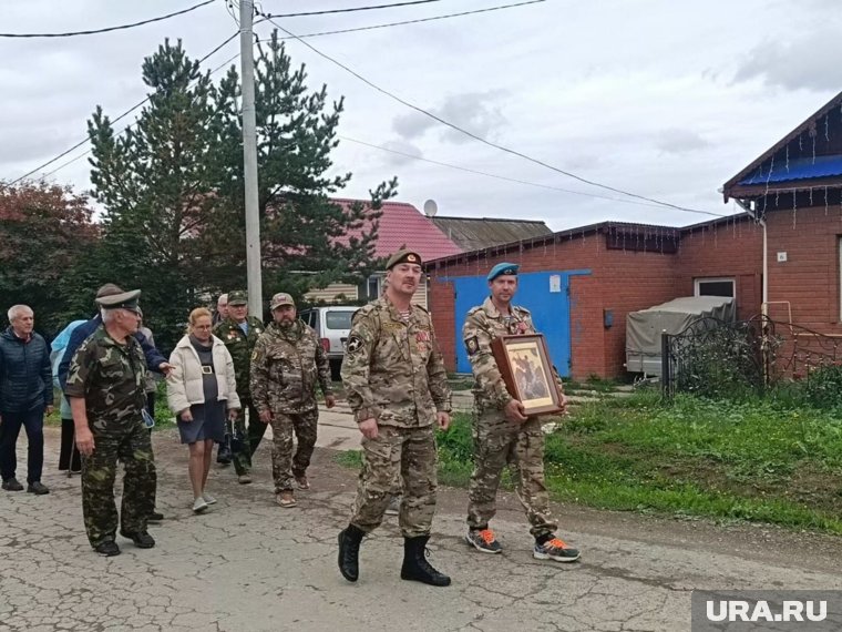 Маленькой деревянной часовне преподнесли большой подарок