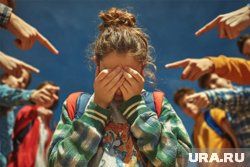 В школе девочку обижали сверстники