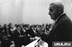 Стихотворение «Жди меня» Константин Симонов написал в июле 1941 года