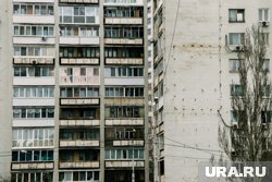 Девушка выпала с шестого этажа