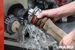 В подмосковье полыхает склад, на место выехали МЧС