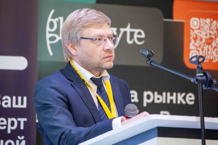 Выпущенные ММК станки для проката не имеют аналогов, сообщил Иван Радюкевич
