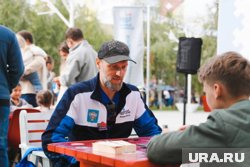 Гости юбилея Нового Уренгоя попробовали рыбные блюда от Салехардского комбината