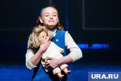 В постановке задействованы более 30 участников от 8 до 24 лет